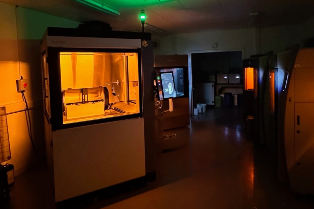 Stereolithography, SLA prototyping Our advanced 3D printing bureau featuring the SLA 750 for large, clear, and complex prototypes.